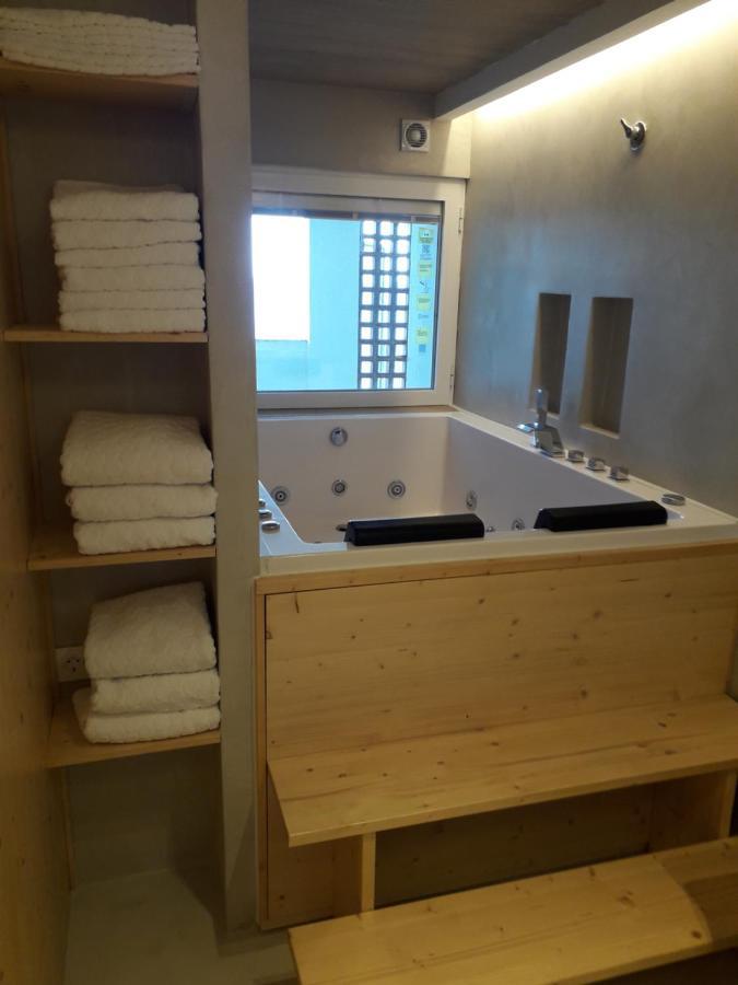 Jacuzzi & Sauna Apartment ! Salou Ngoại thất bức ảnh